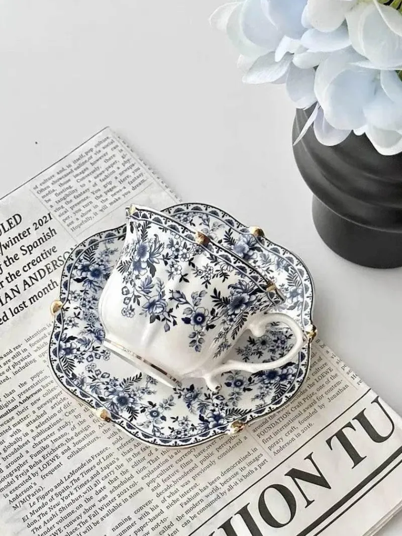 Plates u0026 More Küche & Esszimmer-Teetassen-Set aus Porzellan – Elegante Kaffeetassen mit Untertassen