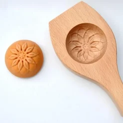 The Culinary Kit Küche & Esszimmer-Teigtaschenformer aus Holz – Mondförmige Form für selbstgemachte Teigtaschen