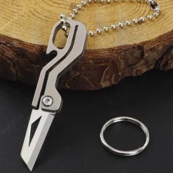 The Outdoor Vault Outdoor-Gadgets|Heimwerkzeuge-Titan-Schlüsselanhängermesser - Mini-faltbares Outdoor-Werkzeug