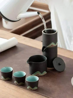 The Cozy Mug Küche & Esszimmer-Tragbares Bergteekanne-Set – Reise-Keramikteekanne mit 3 Tassen