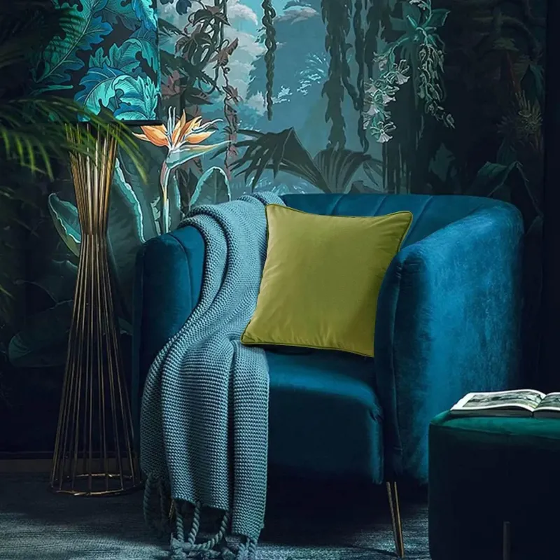 Pillow Haven Bettzeug-Tropischer Kissenbezug aus Samt – Palmenblätter-Tierdruck mit Quasten