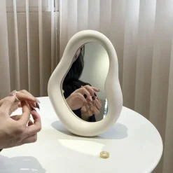 The Finishing Touch Wohndeko-Unendlichkeitsspiegel aus Keramik – Beleuchtetes Wanddekor