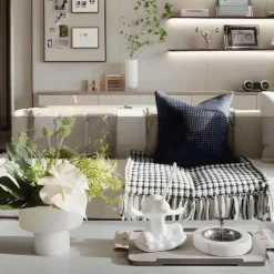 Flourish Vases Wohndeko-Vasen aus weißem Onyxmarmor – Elegante Wohndekor-Kollektion