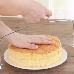 The Culinary Kit Küche & Esszimmer-Verstellbarer Kuchenspatel – Glättungswerkzeug zum Backen