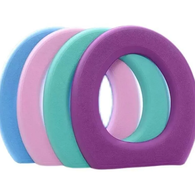 Tranquil Waters Badezimmer-Wasserdichter, weicher Toilettensitzbezug – Easy Lifter Cushion