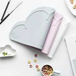 The Decor Haven Küche & Esszimmer-Wasserdichtes Silikon-Tischset – kinderfreundliches Design