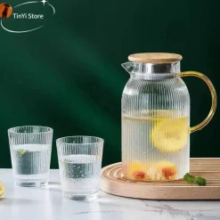 Plates u0026 More Küche & Esszimmer-Wasserkrug aus Glas mit Griff – Vielseitiger Krug für heißen und kalten Tee