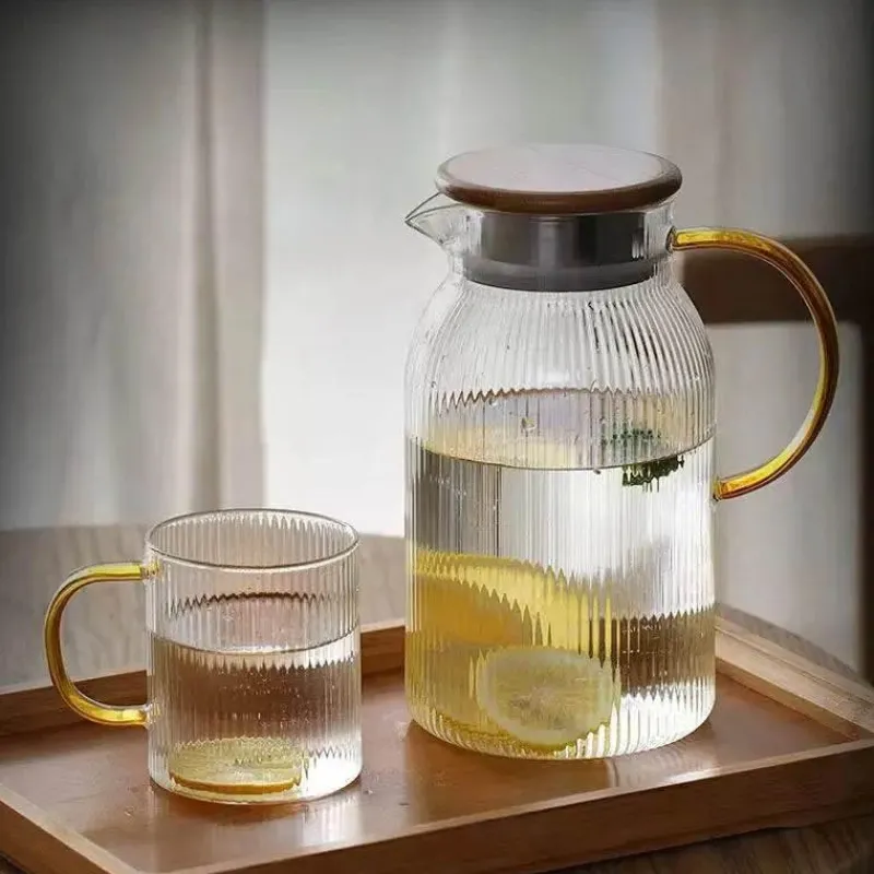 Plates u0026 More Küche & Esszimmer-Wasserkrug aus Glas mit Griff – Vielseitiger Krug für heißen und kalten Tee
