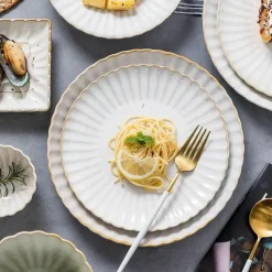 Plates u0026 More Küche & Esszimmer-Weißes Esstellerset aus Keramik - Geschirr der japanischen Serie