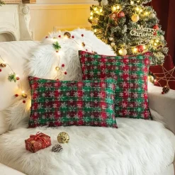 Pillow Haven Bettzeug-Weihnachtlich karierte Kissenhülle - Grünes und rotes Kissen für die Heimdekoration