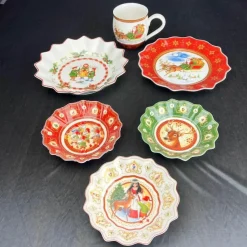 Elegance at the Table Küche & Esszimmer-Weihnachtsgeschirr-Set - Teller, Tassen, Schüsseln