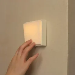 Timeless Touch Beleuchtung-Wiederaufladbare minimalistische LED-Nachtlampe - Modernes Schreibtischlicht