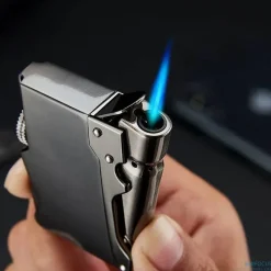 Cozy Living Camping Im Freien|Outdoor-Artikel-Winddichtes Butanfeuerzeug – Eleganter Fackelstil