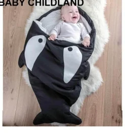 Kinder The Decor Haven Kinderzimmermöbel-Winter Hai Babydecke - Kuschelige Babydecke mit Hai-Motiv