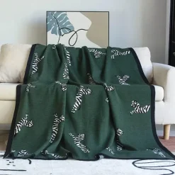 Wrap u0026 Relax Bettzeug-Zebra-Strickdecke – Jacquard-Wohndekor